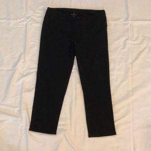 Athleta Capri - Black